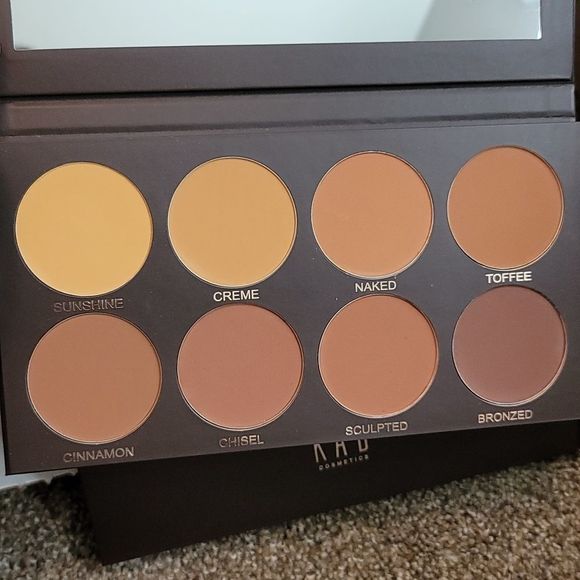 New/Unused-Makeup Bundle! All Authentic! - Picture 3 of 7